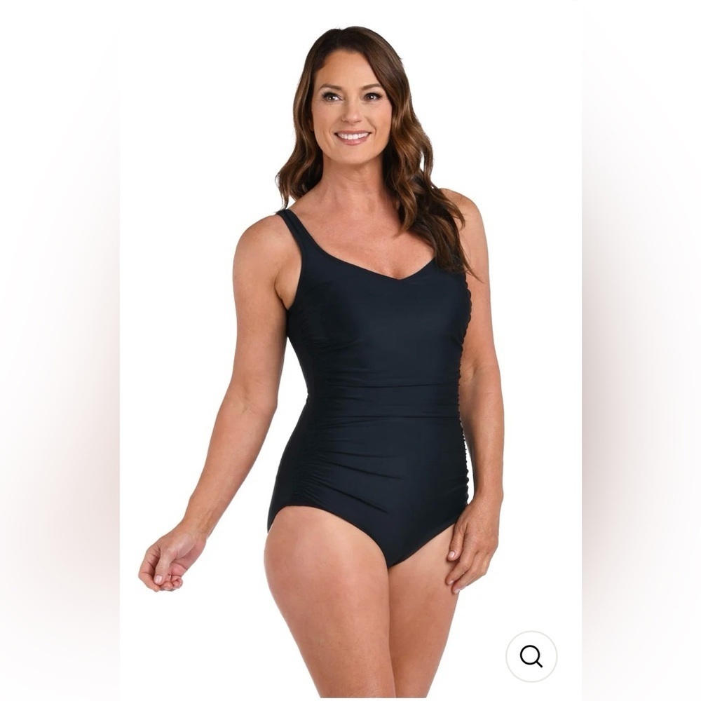 MAXINE OF HOLLYWOOD
Solid Side Shirred One Piece 18W/ 0126